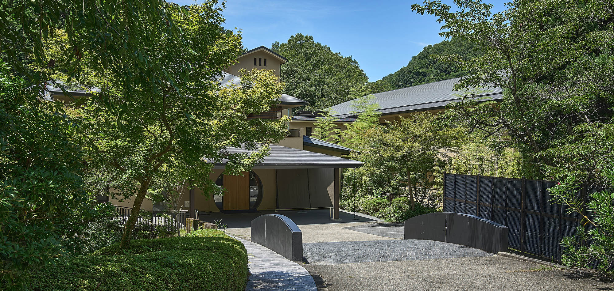 アクセスのメインビジュアル