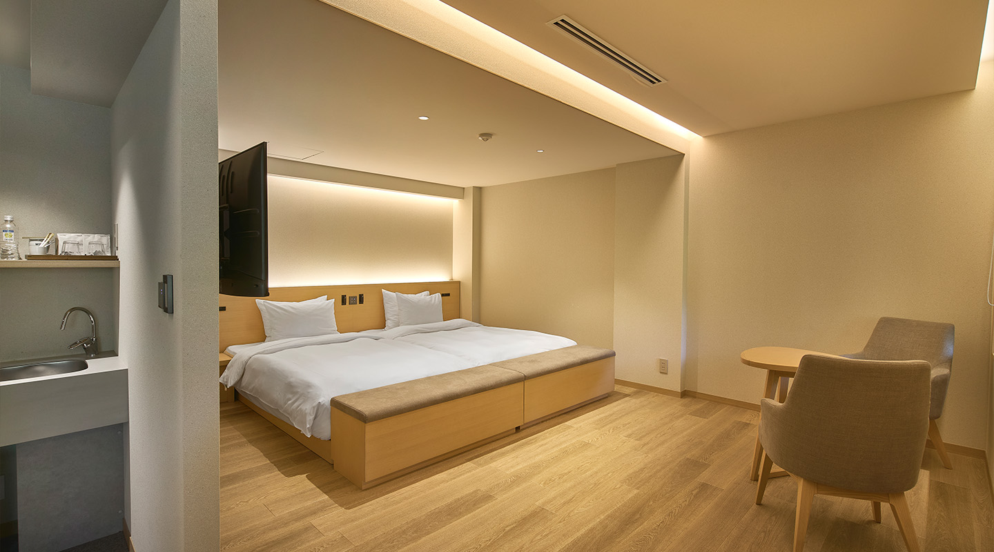 Deluxe River Twin Room Image