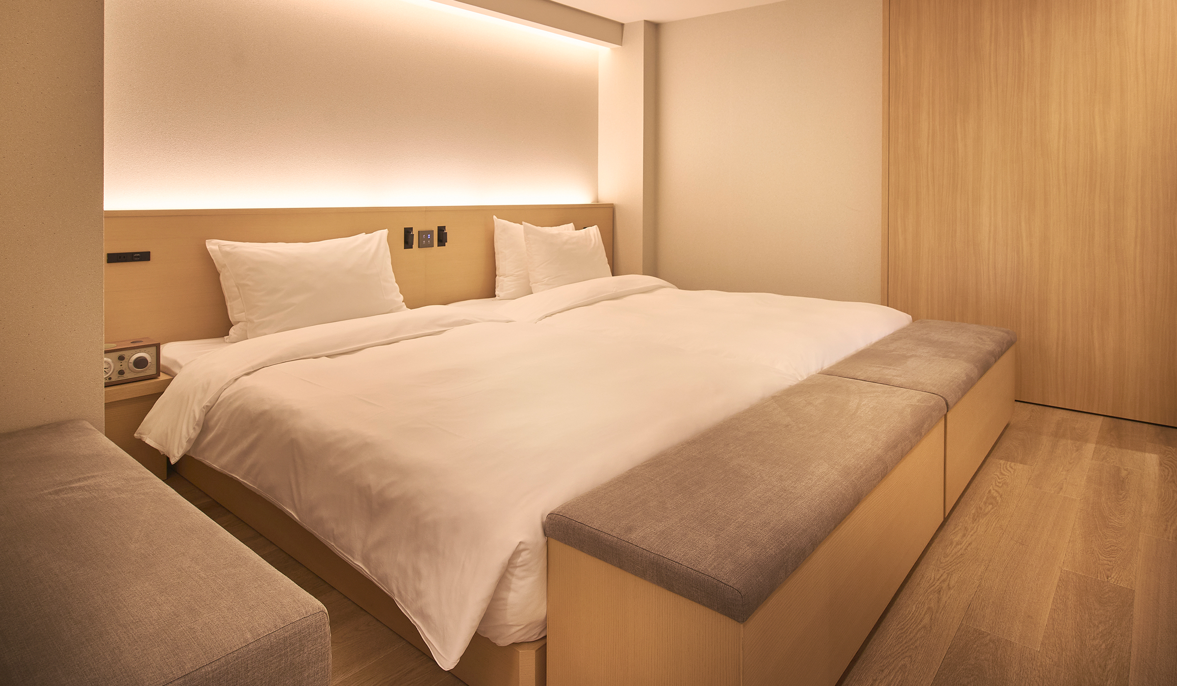 Superior River Twin Room Images